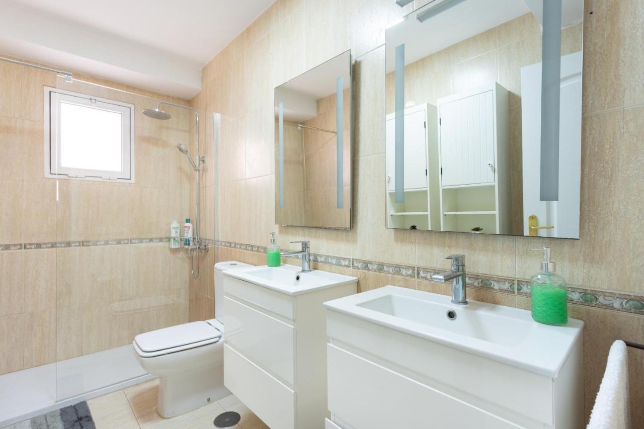 Home2Book Fantastic 160M2 Terrace Flat & Bbq Radazul Luaran gambar